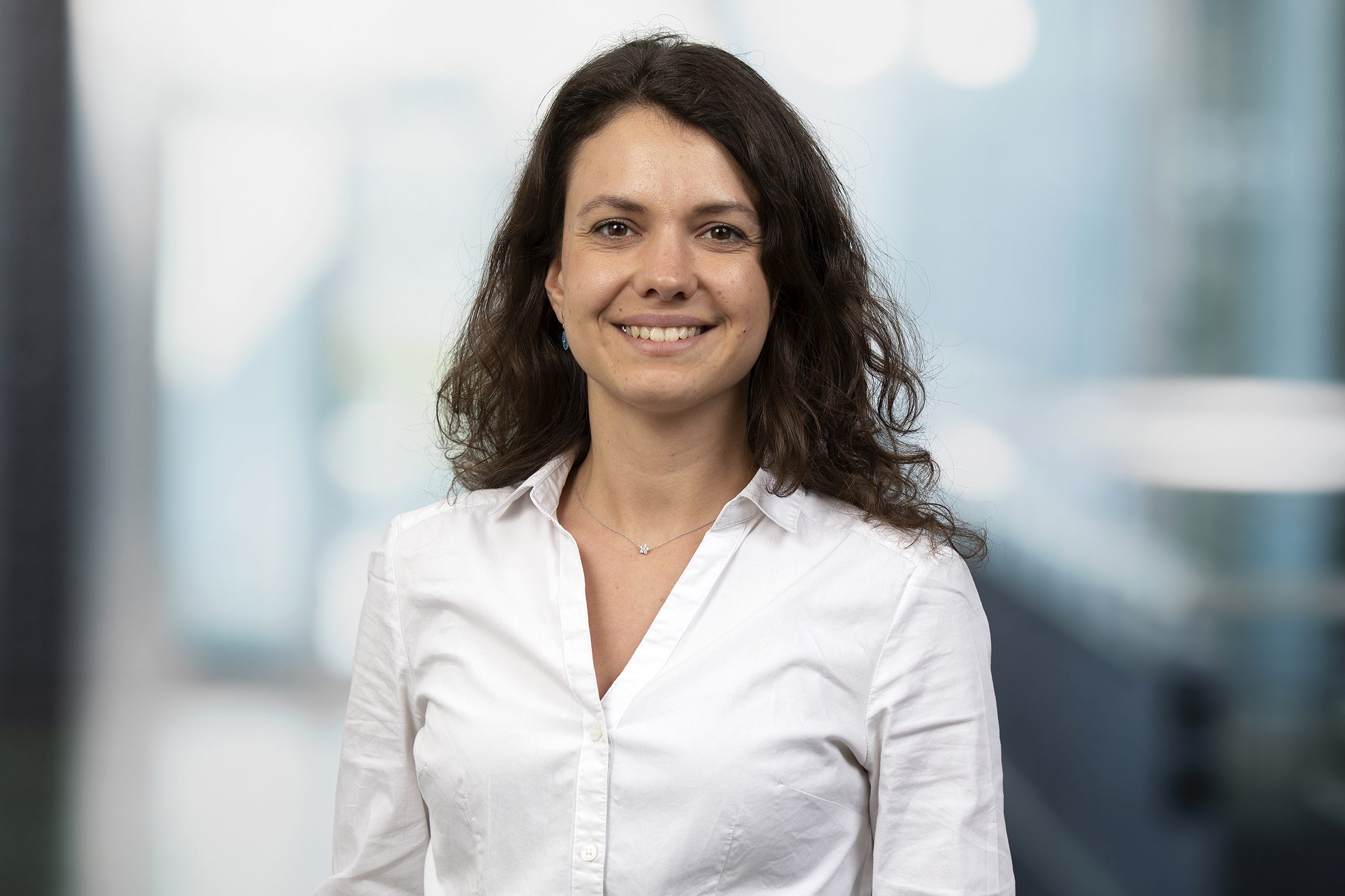 Paula Garcia-Gutierrez, ingénieure calculs pour les transmissions électriques